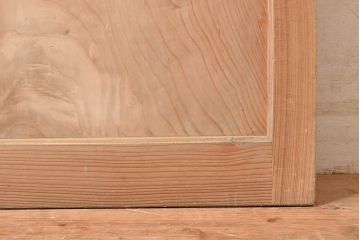 アンティーク建具　木本来の味わいが魅力的な杉材一枚板の扉(ドア、木製扉、木製ドア、建具)(R-048555)