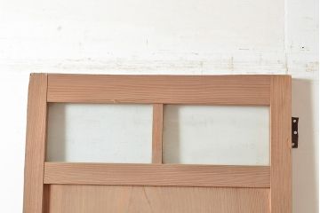 アンティーク建具　木本来の味わいが魅力的な杉材一枚板の扉(ドア、木製扉、木製ドア、建具)(R-048555)