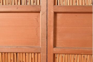 アンティーク建具　上品な透かし彫りが風情漂う御簾戸2枚セット(建具、簾戸、簀戸、葭戸、夏障子、すど、葦戸)(R-048560)