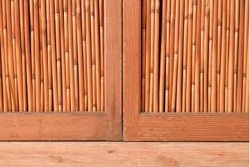 アンティーク建具　上品な透かし彫りが風情漂う御簾戸2枚セット(建具、簾戸、簀戸、葭戸、夏障子、すど、葦戸)(R-048560)