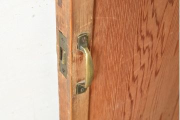 和製アンティーク　窓付き　シンプルなデザインが取り入れやすい木製の扉(ドア、木製ドア、建具)(R-048563)