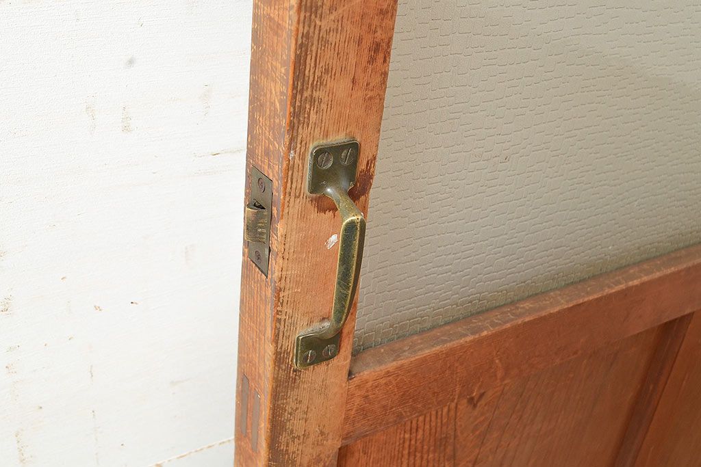 ヴィンテージ建具　昭和中期　2種類のレトロなガラスで違った輝きを楽しめる木製ドア1枚　(R-048564)