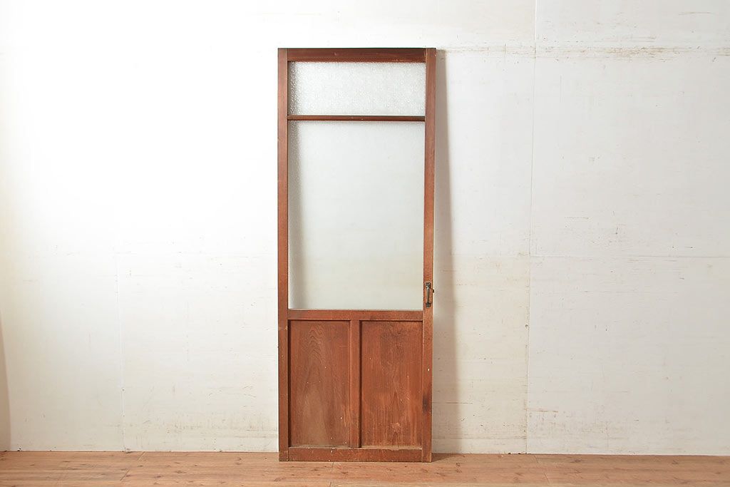 ヴィンテージ建具　昭和中期　2種類のレトロなガラスで違った輝きを楽しめる木製ドア1枚　(R-048564)