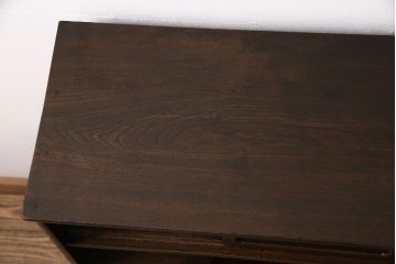 和製アンティーク　縞黒檀材の木目がアクセントになる上品な佇まいの茶棚(収納棚、飾り棚、戸棚)(R-048566)