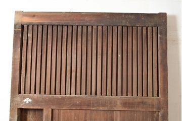 アンティーク建具　明治～大正期　整然と並ぶ縦桟が和モダンな印象を高めるヒノキ材製蔵戸1枚　(R-048567)