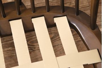 ヴィンテージ家具　ERCOL(アーコール)　花柄のファブリックが華やかな雰囲気の2人掛けソファ(2シーターソファ、アームソファ、ラブソファ、2Pソファ、ビンテージ)(R-048572)