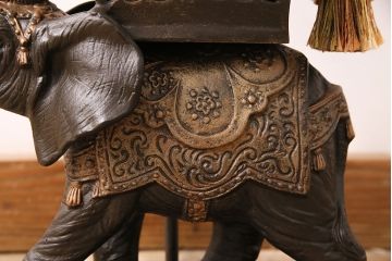 中古　FREDERICK COOPER(フレデッリック・クーパー)　高級品!象の意匠が繊細で存在感抜群のスタンドライト(スタンド照明、フロアスタンド)(R-048573)