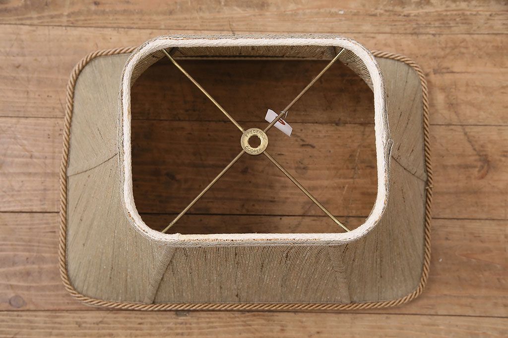 中古　FREDERICK COOPER(フレデッリック・クーパー)　高級品!象の意匠が繊細で存在感抜群のスタンドライト(スタンド照明、フロアスタンド)(R-048573)