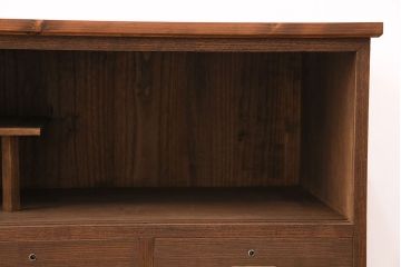 和製アンティーク　厚手桐材　天板リメイク　脚付き　上手物!懐かしさ漂う雰囲気が魅力的な造りの良いローボード(収納棚、テレビ台、テレビボード)(R-048578)