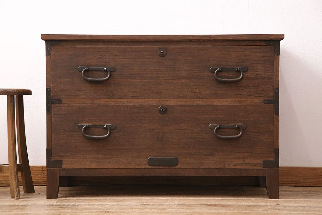 和製アンティーク　総桐材　当店リメイク　上手物!木の質感と木目が味わい深いローボード(テレビ台、ローチェスト、引き出し、衣装箪笥)(R-048579)