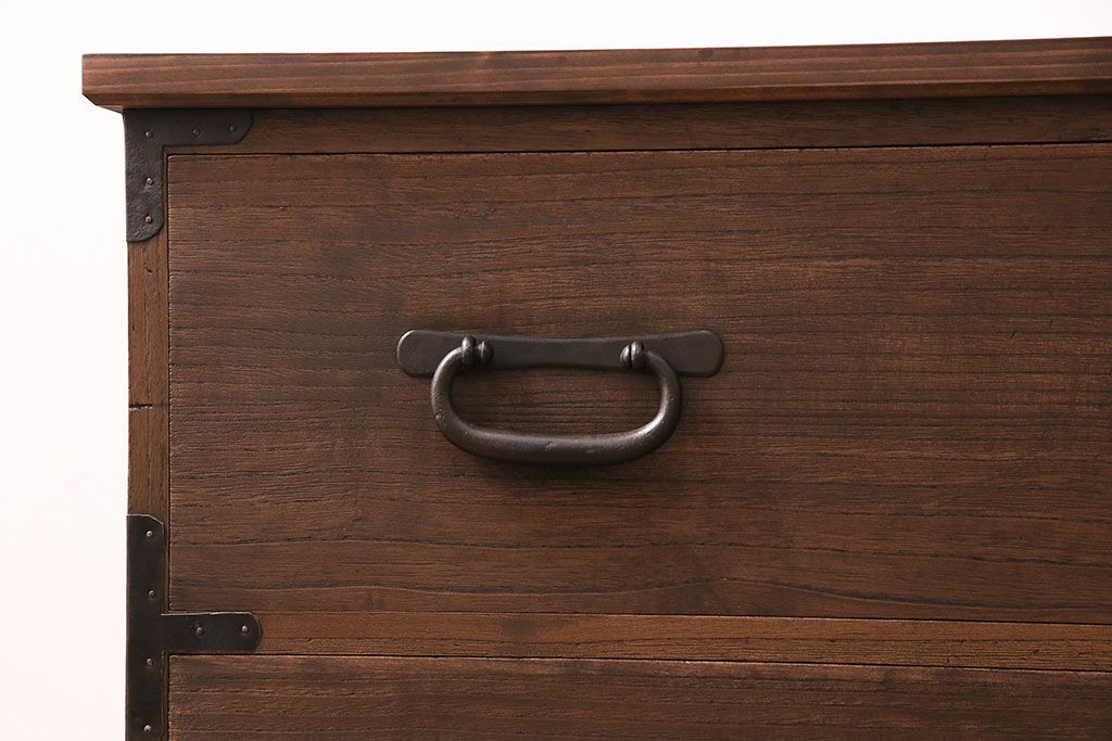 和製アンティーク　総桐材　当店リメイク　上手物!木の質感と木目が味わい深いローボード(テレビ台、ローチェスト、引き出し、衣装箪笥)(R-048579)