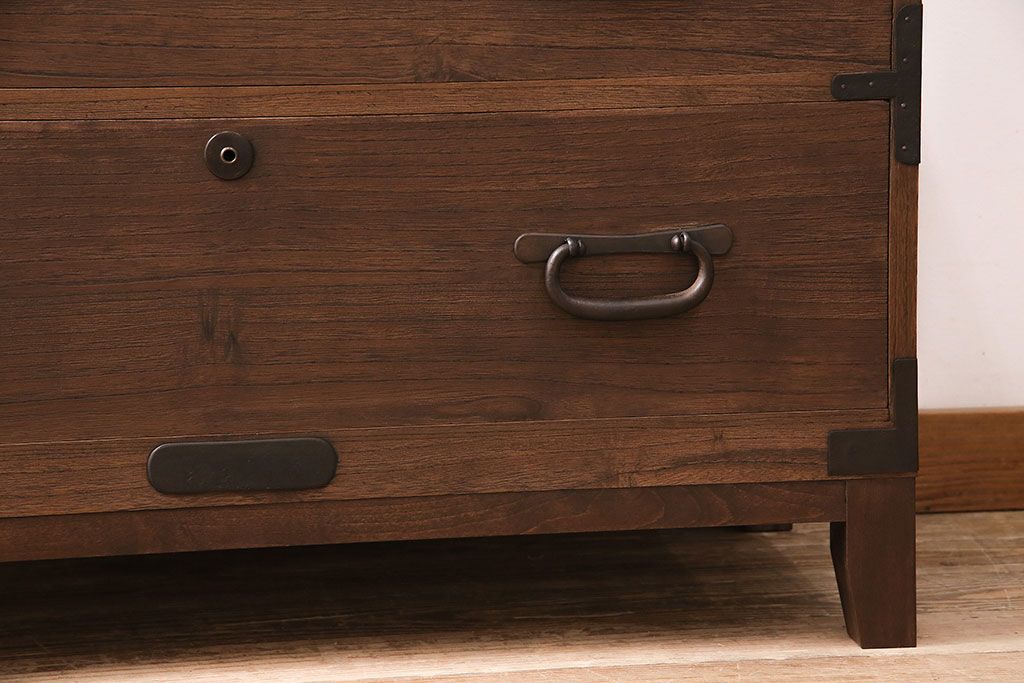 和製アンティーク　総桐材　当店リメイク　上手物!木の質感と木目が味わい深いローボード(テレビ台、ローチェスト、引き出し、衣装箪笥)(R-048579)