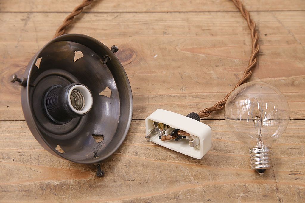 アンティーク照明　ユニークなフォルムがほっこりとする天井照明(ペンダントライト、吊り下げ照明)(R-048580)