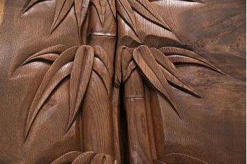 国産　工芸家具　総栗材　職人技が素晴らしい!凝った彫刻が魅力的な一枚板のテーブル(ローテーブル、座卓、センターテーブル)(R-048585)