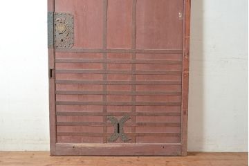 アンティーク建具　明治～大正期　檜(ヒノキ)材　金具の長い歳月を経た貫禄と存在感溢れる蔵戸1枚　(R-048589)