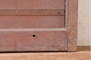 アンティーク建具　明治～大正期　檜(ヒノキ)材　金具の長い歳月を経た貫禄と存在感溢れる蔵戸1枚　(R-048589)