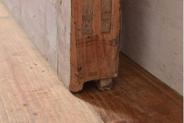 アンティーク建具　明治～大正期　檜(ヒノキ)材　金具の長い歳月を経た貫禄と存在感溢れる蔵戸1枚　(R-048589)