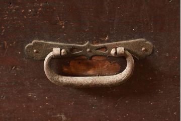 和製アンティーク　前面ヒノキ材　明治・大正期の水屋箪笥ローボード(収納箪笥、収納棚、戸棚)(R-048593)