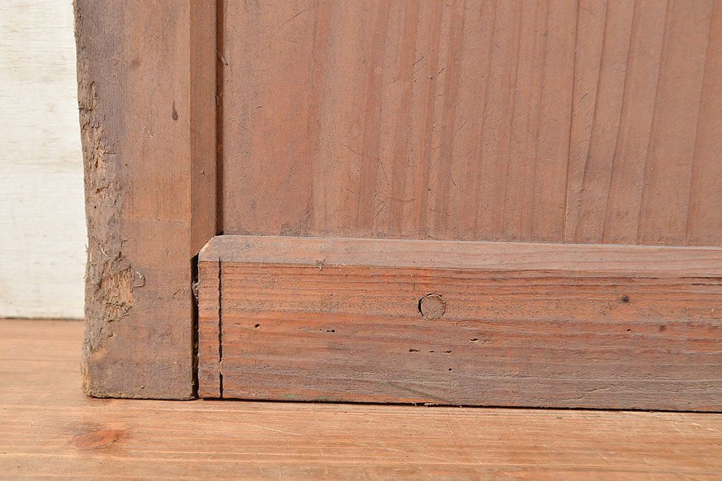 アンティーク建具　明治～大正期　シンプルな佇まいで取り入れやすい檜(ヒノキ)材の格子戸1枚　(R-048595)