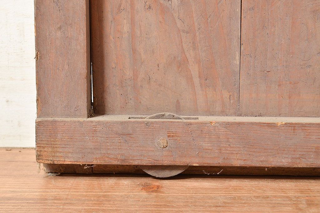 アンティーク建具　明治～大正期　シンプルな佇まいで取り入れやすい檜(ヒノキ)材の格子戸1枚　(R-048595)