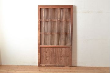 アンティーク建具　ケヤキ材・ヒノキ材・松材　木の味わいを存分に楽しめる蔵戸(玄関戸、引き戸、建具)(R-048597)