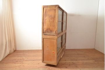 昭和レトロ　昭和中期　ラワン材　重ね戸棚(収納棚、戸棚、キャビネット)(R-048598)