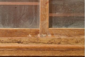 昭和レトロ　昭和中期　ラワン材　サイドボード(収納棚、戸棚、キャビネット)(R-048599)