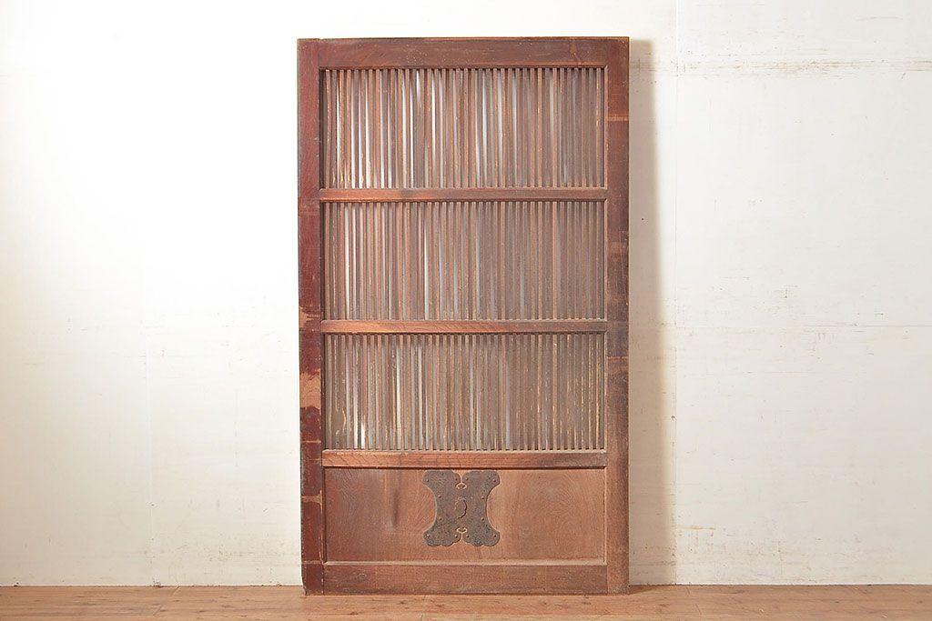 アンティーク建具　明治期　重厚な和の雰囲気を演出する総ケヤキ材製の蔵戸1枚　(R-048601)