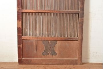 アンティーク建具　明治期　重厚な和の雰囲気を演出する総ケヤキ材製の蔵戸1枚　(R-048601)