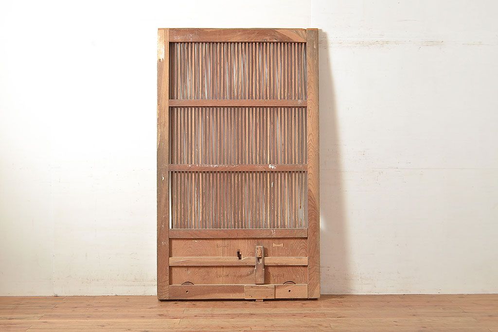 アンティーク建具　明治期　重厚な和の雰囲気を演出する総ケヤキ材製の蔵戸1枚　(R-048601)