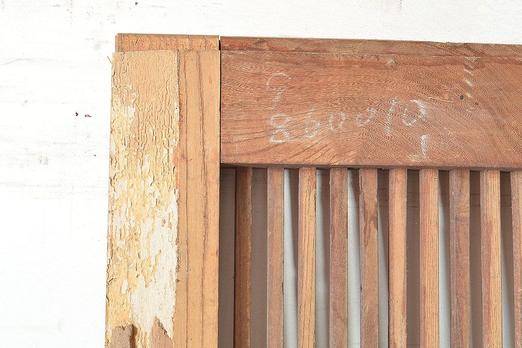 アンティーク建具　明治期　重厚な和の雰囲気を演出する総ケヤキ材製の蔵戸1枚　(R-048601)