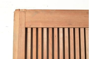 アンティーク建具　粋な和の雰囲気を盛り上げるヒノキ材製の蔵戸(引き戸、玄関戸)(R-048603)