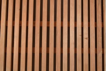アンティーク建具　粋な和の雰囲気を盛り上げるヒノキ材製の蔵戸(引き戸、玄関戸)(R-048603)