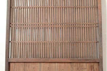 アンティーク建具　明治～大正期　ヒノキ材・ケヤキ材　古民家スタイルにおすすめの格子蔵戸1枚　(R-048605)