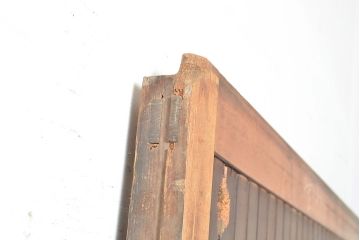 アンティーク建具　明治～大正期　ヒノキ材　どっしりとした佇まいが風格漂う格子蔵戸1枚　(R-048606)