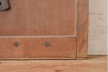 アンティーク建具　ヒノキ材　どっしりとした佇まいが風格漂う格子蔵戸(引き戸、玄関戸)(R-048606)