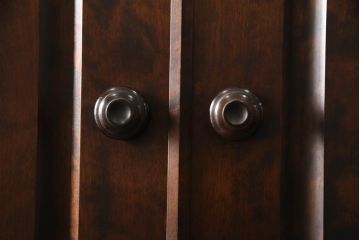 中古　北海道民芸家具　モダンなデザインが魅力!和室にも洋室にも取り入れやすい洋服タンス(衣装タンス、ワードローブ、引き出し、チェスト、着物箪笥)(R-048608)