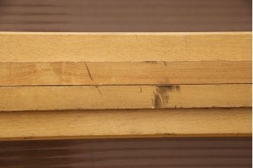 レトロ家具　昭和レトロ　タモ材合板　人気のモールガラス入り!収納力抜群の重ね戸棚(キャビネット、ガラス戸棚、収納棚、食器棚)(R-048610)
