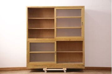 レトロ家具　昭和レトロ　タモ材合板　人気のモールガラス入り!収納力抜群の重ね戸棚(キャビネット、ガラス戸棚、収納棚、食器棚)(R-048610)