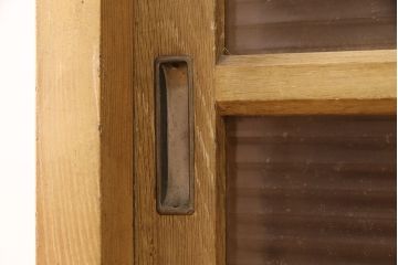 レトロ家具　昭和レトロ　タモ材合板　人気のモールガラス入り!収納力抜群の重ね戸棚(キャビネット、ガラス戸棚、収納棚、食器棚)(R-048610)
