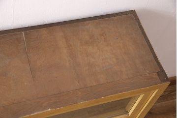 レトロ家具　タモ材合板　人気のモールガラス入り!昭和レトロな佇まいが魅力的な戸棚(サイドボード、ガラス戸棚、収納棚、食器棚)(R-048611)