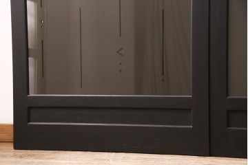 ラフジュ工房オリジナル　小粋な和の風情を感じる透かし彫りのガラス入り板戸2枚セット(仕切り戸、引き戸、建具)(R-048616)