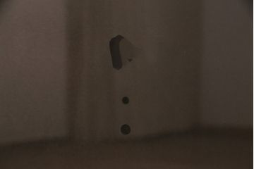 ラフジュ工房オリジナル　小粋な和の風情を感じる透かし彫りのガラス入り板戸2枚セット(仕切り戸、引き戸、建具)(R-048616)