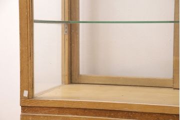 ヴィンテージ家具　ナラ材　素朴な風合いが魅力のレトロなガラスケース(ショーケース、陳列棚、店舗什器、ビンテージ)(R-048618)