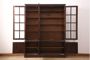 中古　北海道民芸家具　高級感と気品を兼ね備えたブックケース(本箱、キャビネット、飾り棚、食器棚)(R-048619)