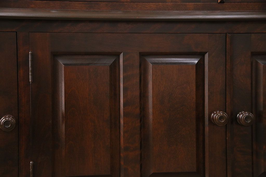 中古　北海道民芸家具　高級感と気品を兼ね備えたブックケース(本箱、キャビネット、飾り棚、食器棚)(R-048619)