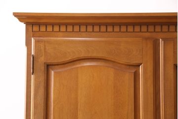 中古　横浜クラシック家具　ダニエル(Daniel)　アーリーアメリカン　温かみのある雰囲気と上品な佇まいが魅力のワードローブ(洋服タンス、衣装タンス)(R-048621)