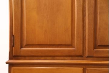 中古　横浜クラシック家具　ダニエル(Daniel)　アーリーアメリカン　温かみのある雰囲気と上品な佇まいが魅力のワードローブ(洋服タンス、衣装タンス)(R-048621)