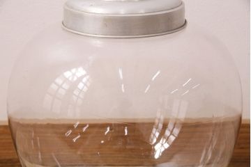 アンティーク雑貨　丸いフォルムがレトロで可愛らしい地球瓶(ガラス瓶、ガラスビン、キャニスター)(R-048629)