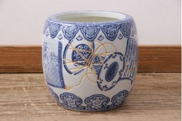アンティーク雑貨　鼓の文様が印象的な瀬戸火鉢(鉢カバー)(R-048632)